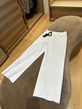 PAIGE White High-Rise Jeans 26 Anessa NWT ankle wide leg raw hem